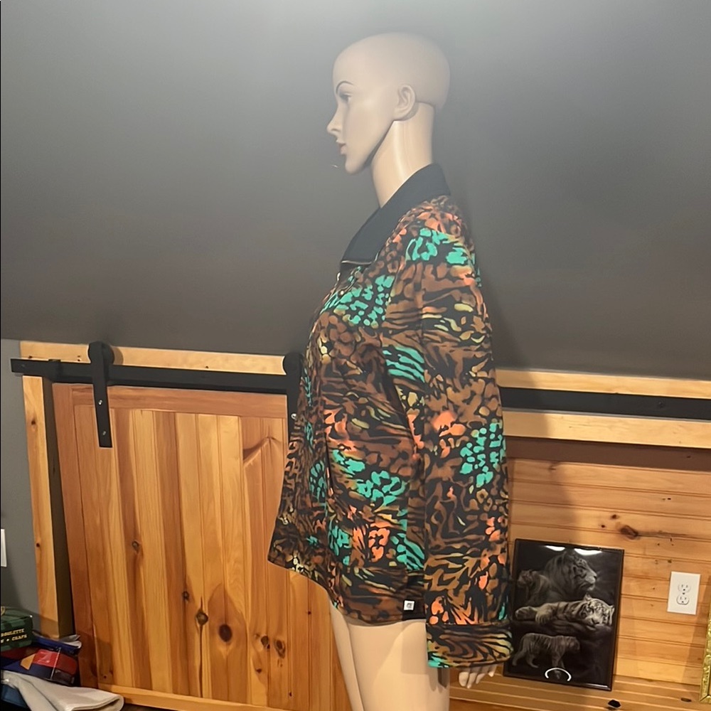 Vibrant Multicolor Patterned Jacket - image 3